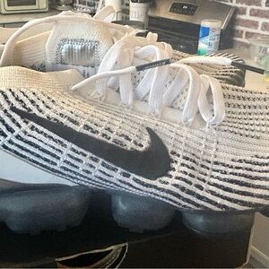 Nike White and Black Air Max Sneakers